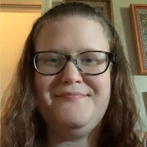 Meet your Posher, Adriana